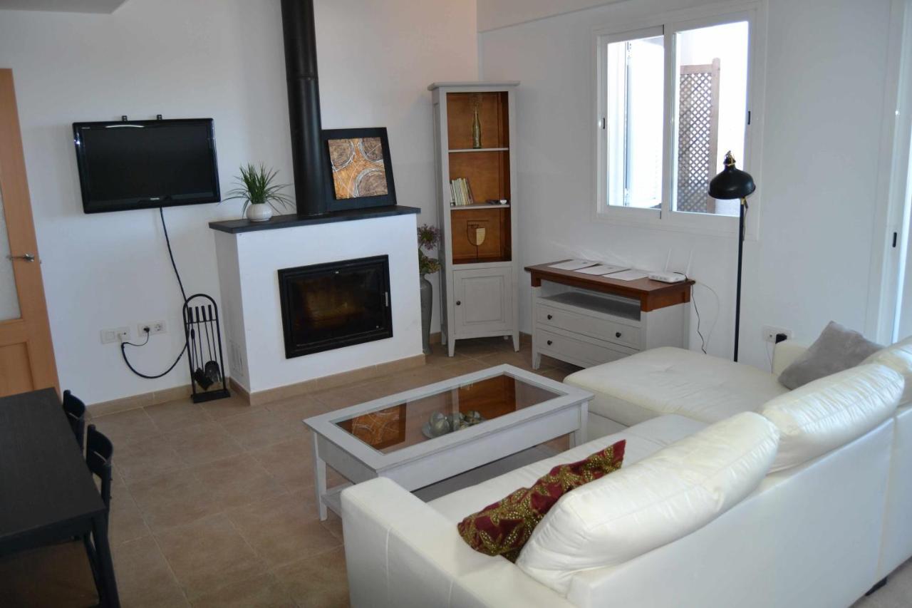 La Martela De Segura Apartamento Rural Piscina Segura de Leon Luaran gambar